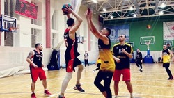 В Корсакове дан старт открытому чемпионату КГО по баскетболу